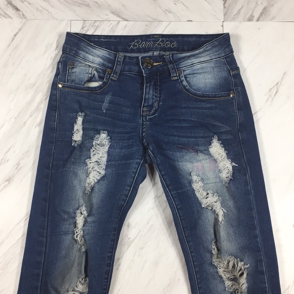 ⭐️ 1/2 BAM BOO DISTRESSED SKINNY JEANS (STAIN)